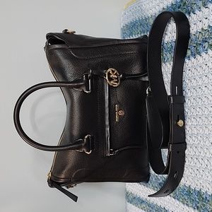 Michael Kors Carine Medium Satchel Black/Gold